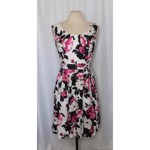 White House Black Market Dresses & Skirts - WHBM Pink Black Floral Dress Fit N’ Flare White House Black Market Cottagecore 8